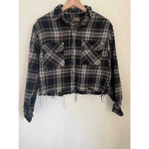 Moose Creek Women Tops - Moose Creek Altered Distressed Cropped Plaid Flannel